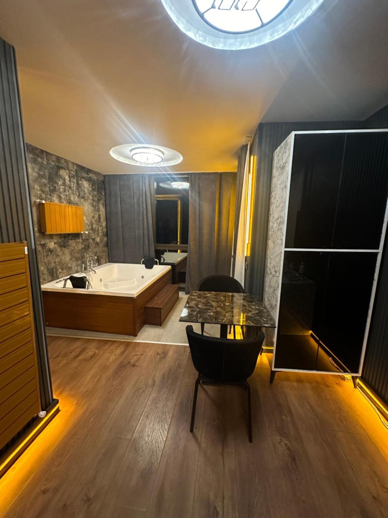 New Arcadia Suites Taksim Istanbul Bagian luar foto